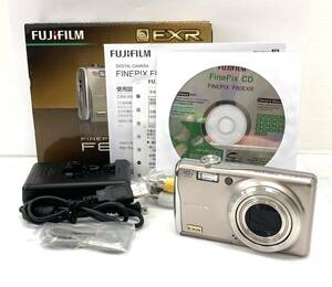 〈カメラ〉FUJIFILM 富士フイルム　FinePix F80EXR デジタルカメラ　デジカメ　コンパクト シルバー系【中古/現状品/通電確認済】004264-③