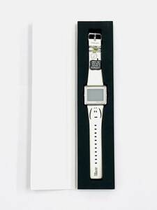 〈時計〉EPSON エプソン smart canvas スマートキャンバス PEANUTS ピーナッツ スヌーピー 2017 デジタル　腕時計【中古/現状品】004164-⑨