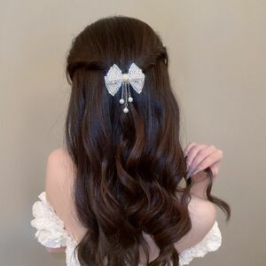 新品 リボン ヘアクリップ 可愛い　ヘアピン 韓国 ヘアアクセサリー 髪飾り キラキラ ヘアリング