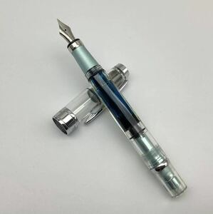 34 万年筆 TWSBI ツイスビー DIAMOND 580 ダイアモンド ペン先 F 筆記可能 筆記用具 文房具 スケルトン クリア