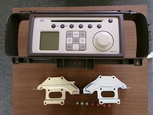 KGC30系パッソ　中古　純正CDオーディオ　オーディオパネル・ステーセット シリアルナンバー画像記載参照