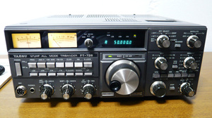 ＹＡＥＳＵ　VHF / UHFの名機「ＦＴ-726」50M,144M, 430MHz帯オールモード（10Ｗ）取説・ACコード、DC用プラグ付き　ジャンク扱い品