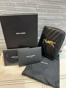 中古　二つ折り財布 SAINT LAURENT ブラック コンパクト　サンローラン ジップウォレット　Vステッチ