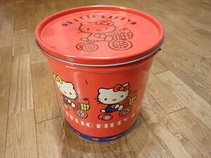 昭和レトロ ハローキティ ペール缶 空き缶 蓋付き バケツ キティちゃん kitty サンリオ 筒缶 スツール缶 