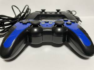  ▼ 即決 ▼ 【ゲーム周辺機器】 汎用 有線コントローラー 2台セット !! メーカー不明 動作確認済