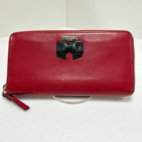 ◆kate spade ケイトスペード◆　長財布　ラウンドジップ　本革　小銭入れ有　リボン　レッド　PWRU3971 【USED】0224