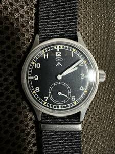 軍用時計　手巻き式　IWC アンティーク　スモセコ　腕時計　メンズ　機械式　アメリカ軍　ベトナム戦争　ミリタリーウォッチ　士官支給品