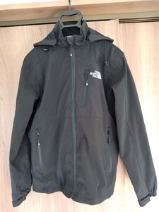 ノースフェイスthe north face ウインドウブレーカーメッシュ二重構造ブラックXL