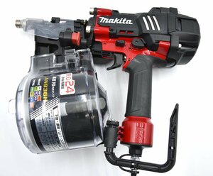 □●【未使用品】makita マキタ AN936H 90㎜高圧エア釘打機 赤(エアダスタ付)本体のみ (S0215)