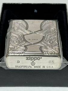 zippo アーマー 盾 剣 装飾 前面深彫 Heavy Wall Armor Case 初期型 2005年製 silver シルバー 特殊加工品 デットストック ケース 保証書