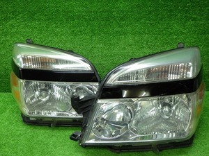 トヨタ　AZR60/65　ヴォクシー　ヘッドライト　左右　HID　28-183　後期　240203035