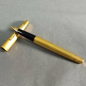 2/20　257676　万年筆　WATERMAN　PLAQUE OR G　ペン先：18K　750　刻印　筆記用具　ウォーターマン