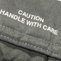 米軍放出品　精密機器ポーチ　CAUTION HANDLE WITH CARE BLACK 30cm×17cm (INV P10)_画像4