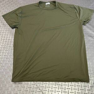 US 米軍放出品　Tシャツ　アンダーシャツ　X-LARGE ランニング　スポーツ 速乾性抜群　(INV N16)