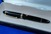 125/ MONTBLANC モンブラン マイスターシュテュック 146 万年筆 14K 90年代の未使用デッドストック_画像1