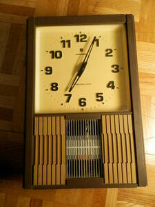 １９60年代　ナショナル　トランスジスタ　振り子式掛時計　単一電池　作動品