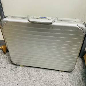 RIMOWA アタッシュケース リモワ スーツケース シルバー ビジネスバッグ 約46×36×9cm NN9332