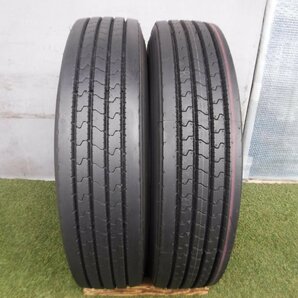 ★225/80R17.5 123/122L、 ヨコハマ RY237☆極上美品、倉庫保管、ほぼ新品＆9分山☆直接引き取り大歓迎!!激安2本セット売り切り価格!!_A274の画像2