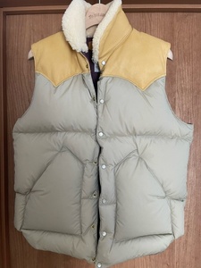 ロッキーマウンテン　ROCKY MOUNTAIN FEATHERBED CHRISTY VEST TAN サイズ40