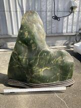 ミャンマー産本翡翠　12キロ超の大型個体　原石磨き　置物_画像10