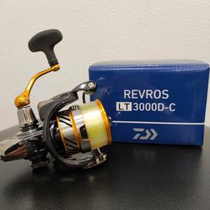 未使用品 ダイワ 20 REVROS(レブロス) LT3000D-C 糸巻済み スピニングリール