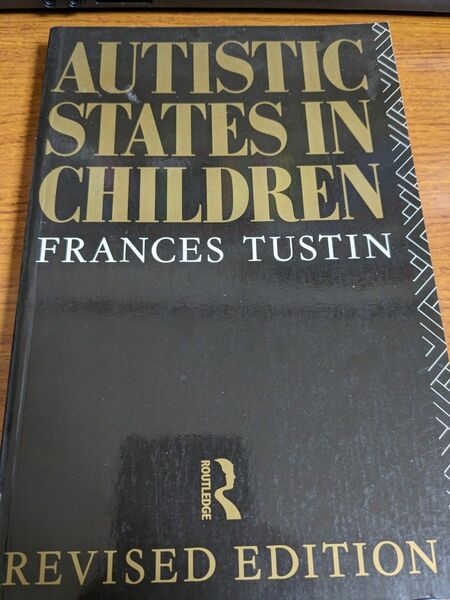 【一点限定早い者勝ち！送料無料】洋書『Autistic States in Children』