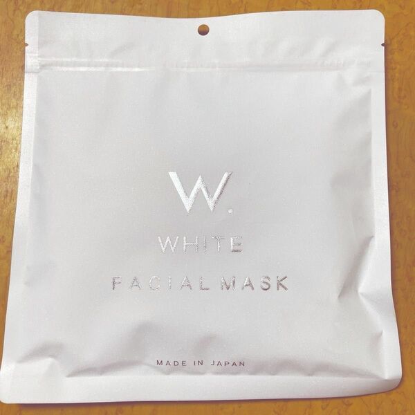 W.WHITE FACIAL MASK 1袋３０枚入り　高浸透ビタミンC ハイドロキノン　パック　顔パック