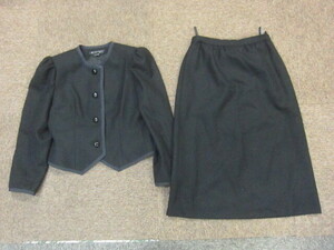 GIVENCHY　ジバンシィ　90sヴィンテージ　ブラックスーツ上下セットアップ　SIZE１２　レディーススーツ ウールジャケット＆スカート02179