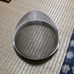 【キッチン雑貨】やかん用　金属製茶こし　大　直径17.5cm
