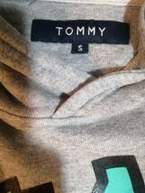 【送料無料】Tommy トミー パーカー　グレー Sサイズ_画像3