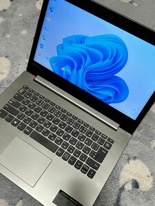 Corei7 第8世代 高性能ノートPC Lenovo ideapad330