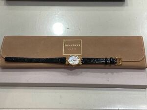 パ）NINA RICCI ニナリッチ 時計 腕時計 D970 リボン ベルト社外 不動 現状品 ゴールド レディース ケース付き
