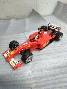 1/18 Hot Wheels FERRARI F2001 F1 2001 Mattel 箱 ケースなし ホットウィール マテル フェラーリ バリチェロ