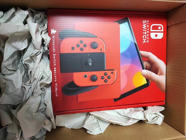 新品未使用 Nintendo Switch 有機ELモデル マリオレッド