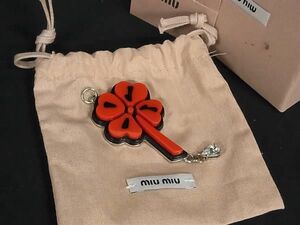 1円 ■美品■ miumiu ミュウミュウ クローバー キーホルダー キーチェーン バッグチャーム レディース レッド系×ブラック系 AX1294