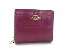 1円 ■美品■ COACH コーチ クロコダイル型押しレザー 二つ折り 財布 ウォレット レディース パープル系 AS6942_画像1