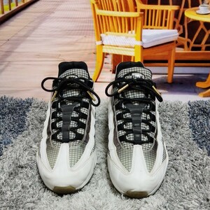 NIKE AIR MAX95 LV8 29cm