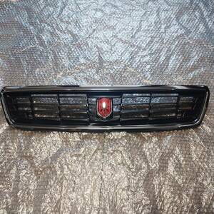 マークⅡQualis QUALIS MCV21W　2000年 Genuine フロントGrille　ラジエーターGrille　53101-33070　53101-33080　 中古