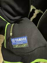 新品 モンスターエナジー YAMAHA YZR M1 TECH3 ヤマハ バイクパーカー 豪華刺繍 XL_画像7