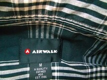 AIR WALK エアーウォーク メンズ チェック柄 胸ポケット 長袖シャツ M 黒白_画像2