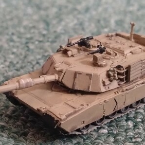 TAKARA タカラ 海洋堂 1/144 ワールドタンク ミュージアム WTM 第6弾 アメリカ陸軍 M1A2 エイブラムス プラス デザート マイクロアーマーの画像1