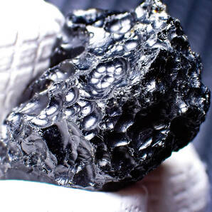 天然石 テクタイト タンブル 流星 隕石 流星のかけら メテオ 風水 宇宙 金 健康 占い パワーストーンの画像8