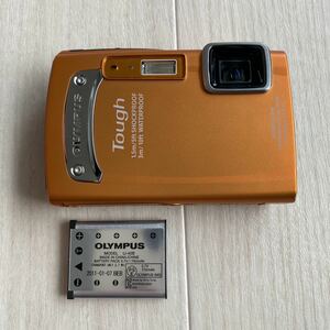 ●概ね美品 OLYMPUS Tough TG-310 オリンパス タフ デジタルカメラ デジカメ 防水 送料無料 D2101