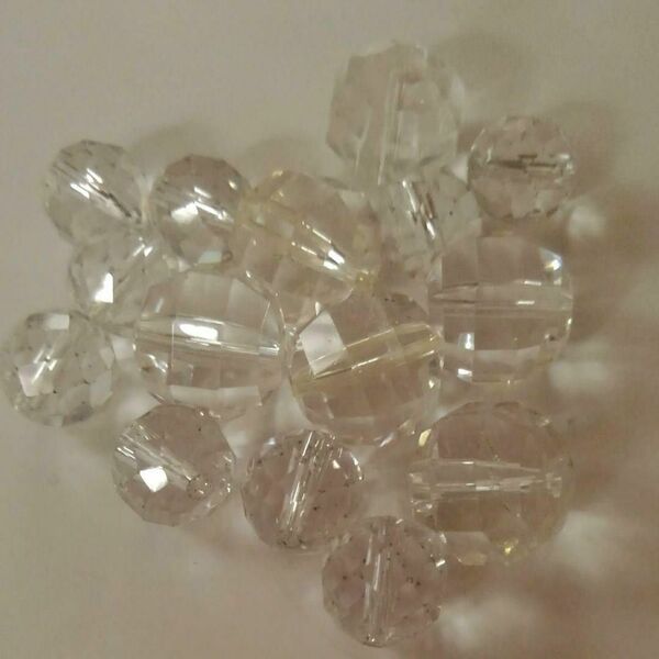 天然水晶　水晶　水晶ビーズ　15粒　ハンドメイド素材　パワーストーン 原石 宝石 ジュエリー jewelry