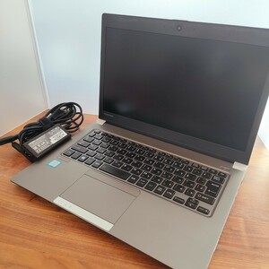 【ジャンク品】東芝 dynabookR63/M 第8世代corei5-8250U 1.60GHz キーボード不良/4GB/ストレージ無し/OS無し　