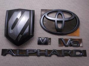 7トレジャー 【 トヨタ 10系 V後期 アルファード TOYOTA 10系 ALPHARD 】 プラチナ ブラック エンブレム　フロント＆リア 5点セット