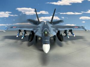 ★1/72 長谷川製　F/A-18 スーパーホーネット　架空航空自衛隊洋上迷彩機　プラモデル　完成品