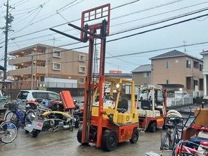 静岡発☆ NISSAN 日産 フォークリフト NH01 最大揚高3m 最大荷重1.5t 車両重量2630kg ※商品説明要確認