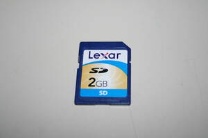 Используется SD -карта Lexar 2 ГБ