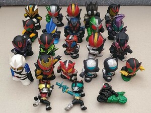 1円スタート★仮面ライダー 指人形 21個セット ミニフィギュアのオマケ付き★キバ オーズ アギト カブト 電王 ダブル フィギュア